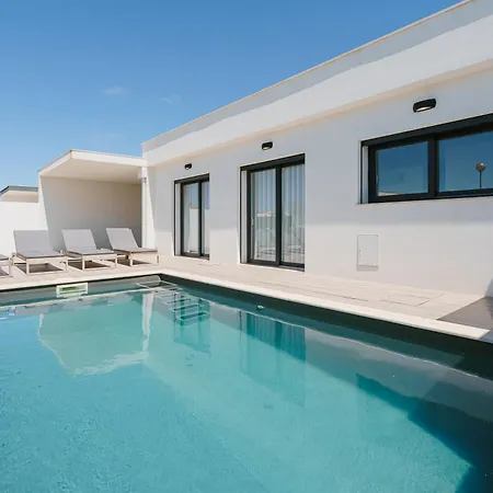 Arkadie With Private Pool Casa de Férias *