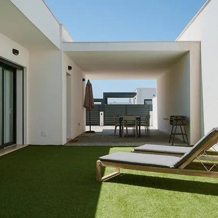 Arkadie With Private Pool